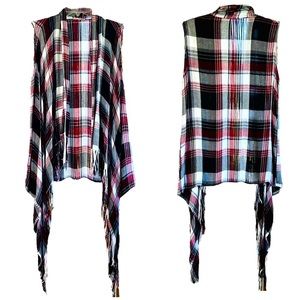 Altar’d State Red Black Plaid Sleeveless Cardigan Vest Fringe Western Rodeo M